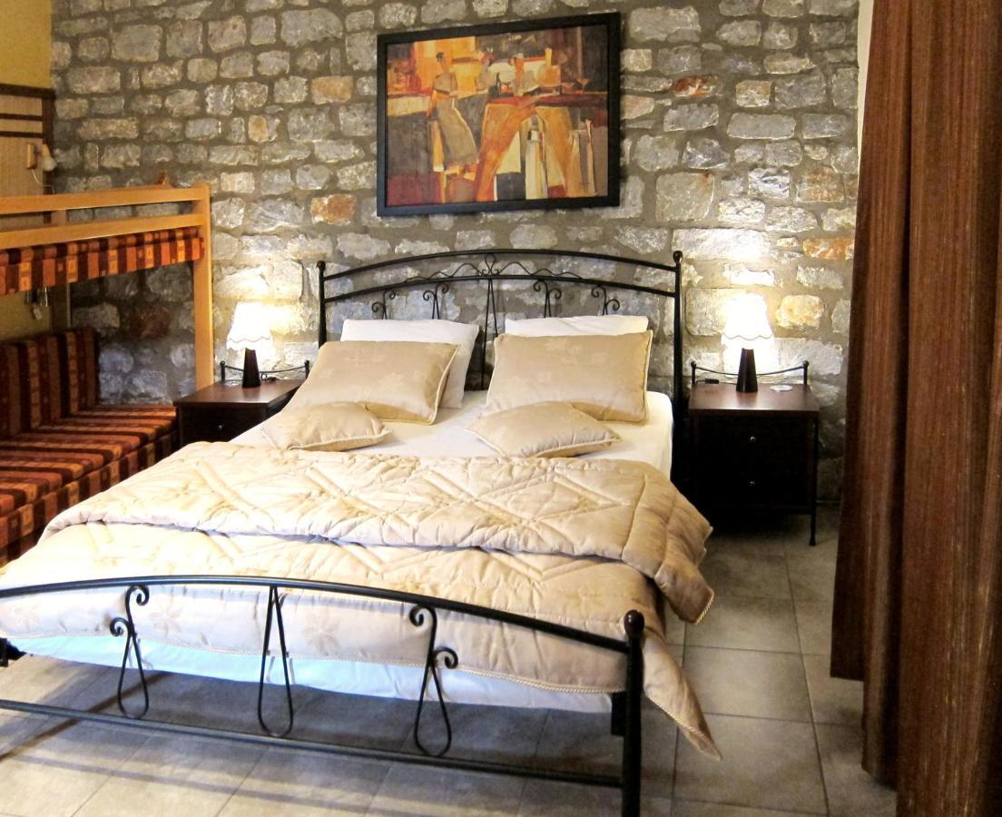Estia Holiday Gythio Extérieur photo