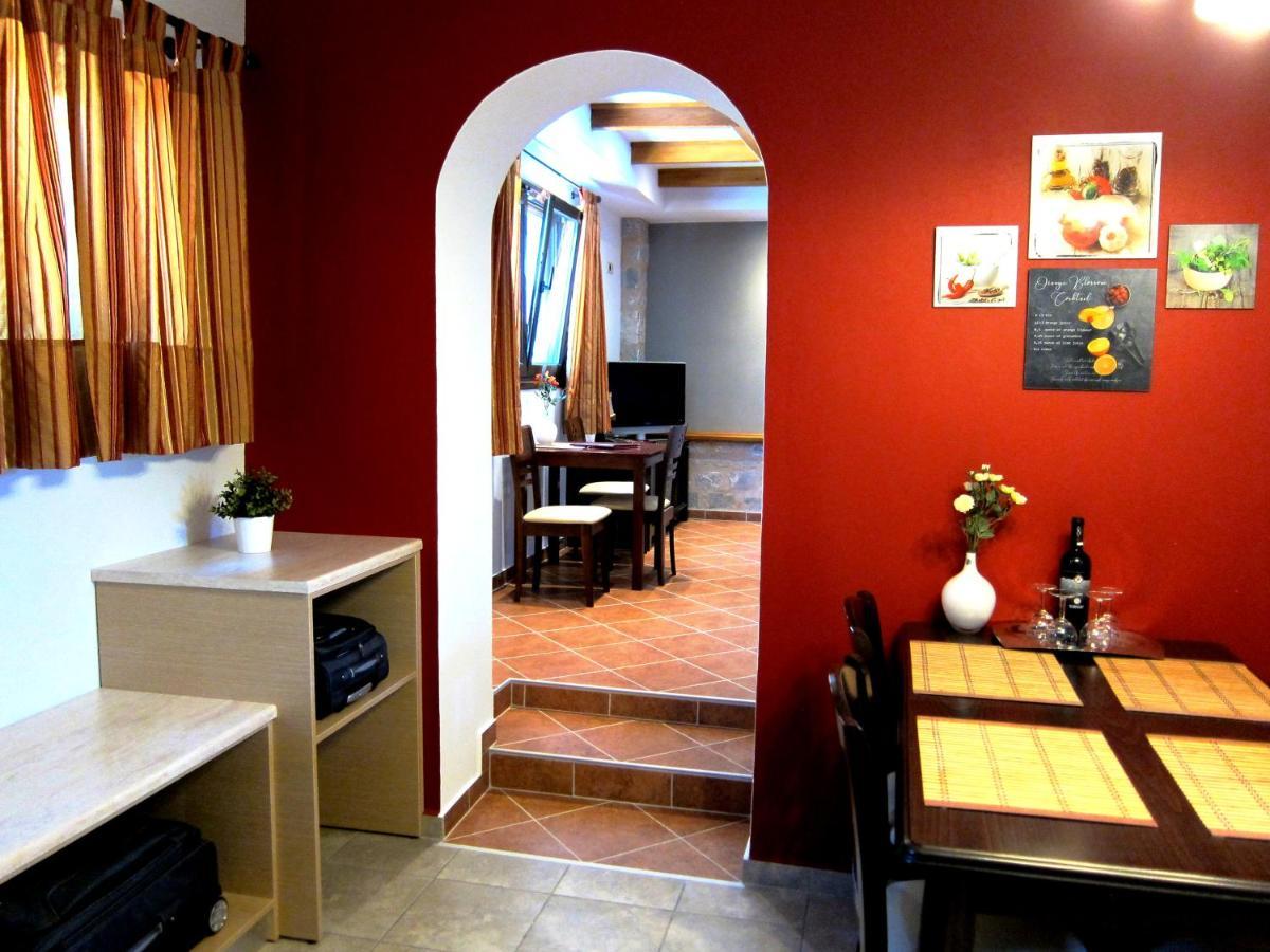 Estia Holiday Gythio Extérieur photo