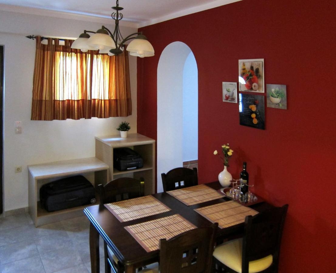 Estia Holiday Gythio Extérieur photo