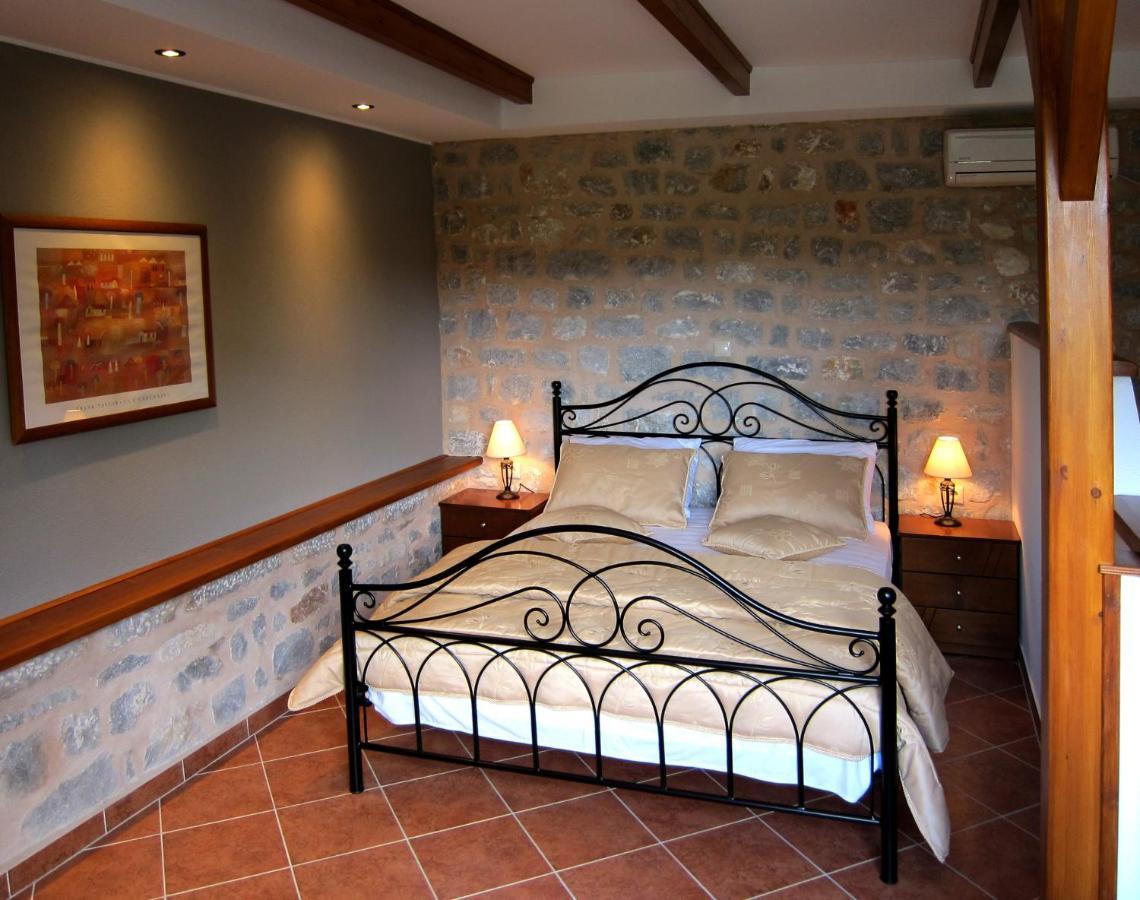 Estia Holiday Gythio Extérieur photo