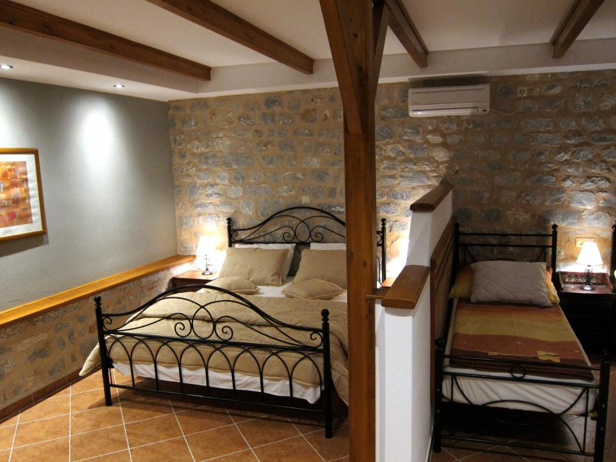 Estia Holiday Gythio Extérieur photo