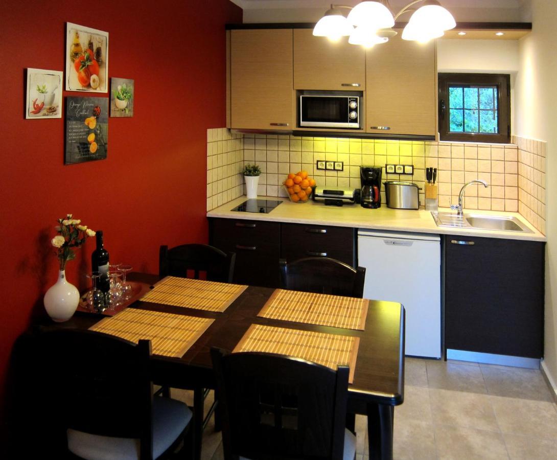 Estia Holiday Gythio Extérieur photo
