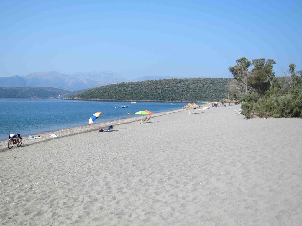Estia Holiday Gythio Extérieur photo